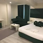 Lion 3* Bursa