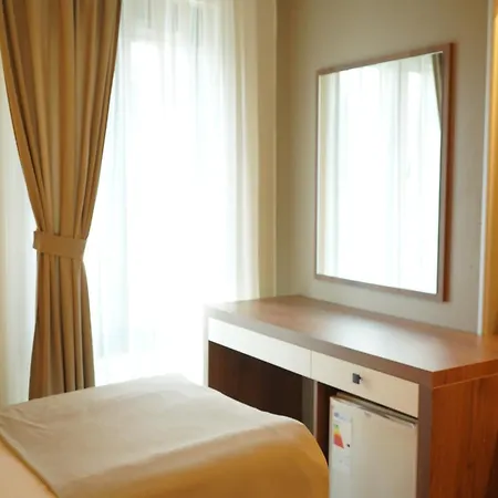 מלון Lioncity 3*