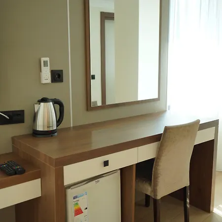 Lion Otel