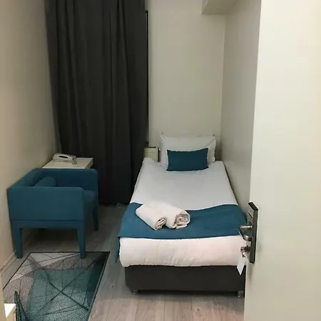 Lioncity Szálloda